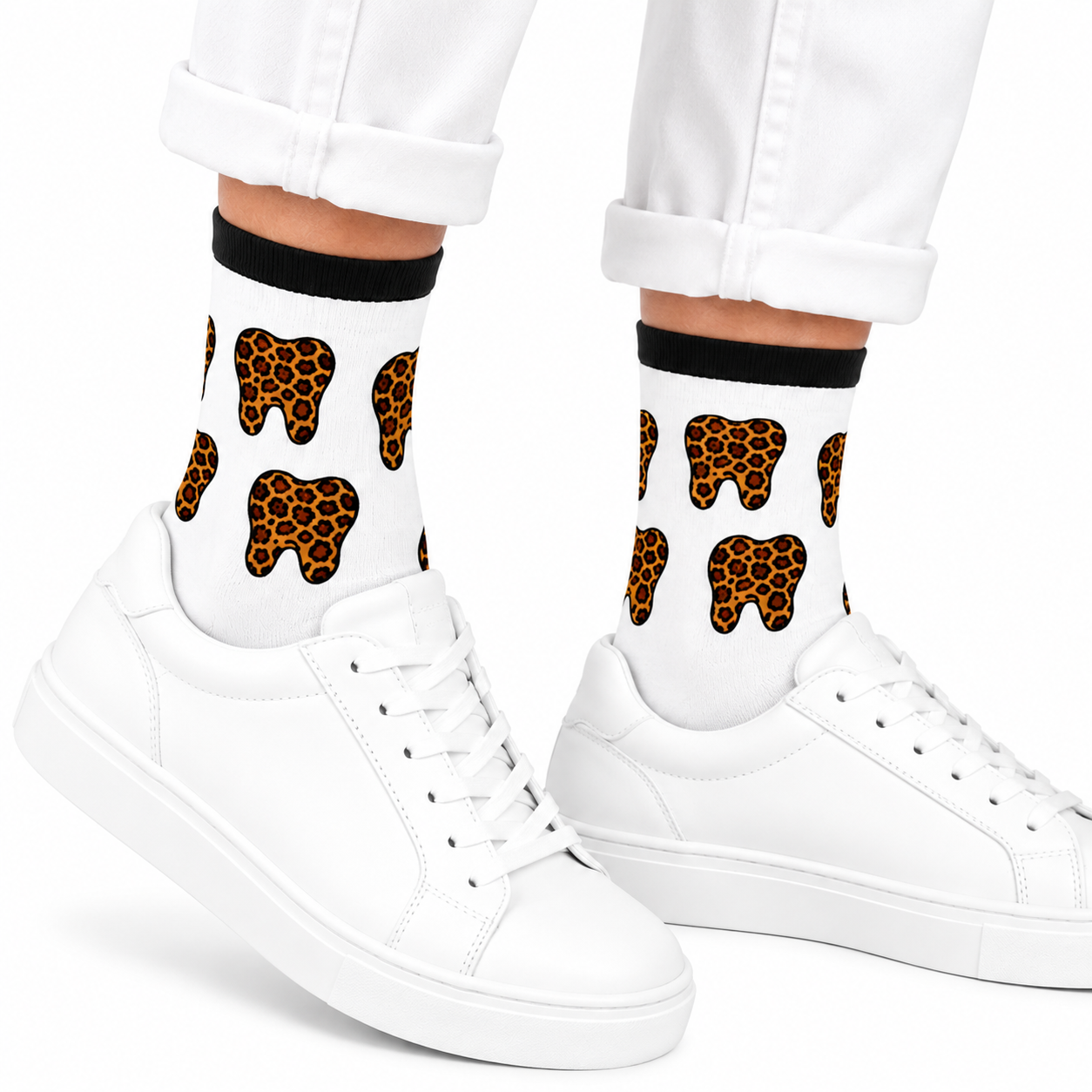 Zahn Motiv Socken "Leozahn" weiß, BEYCO-SOCKS – Modernes Leoprint Zahnmuster für die Praxis, Onesize 38-44
